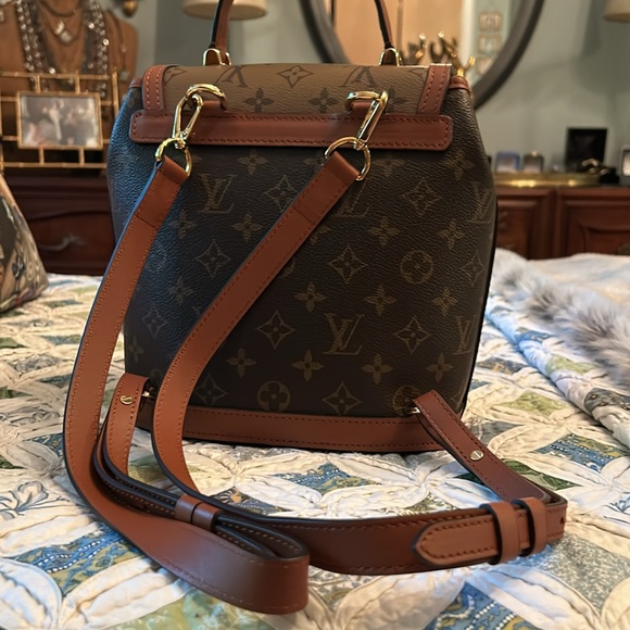 Louis Vuitton Dauphine backpack sold out rare! Perfect condition - Picture 4 of 9
